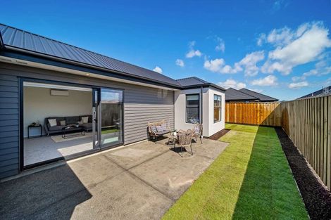 Photo of property in 21 Ellmers Street, Woodend, 7691