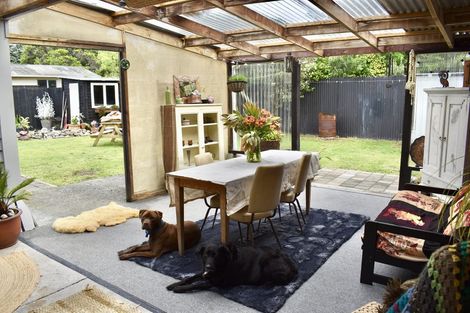 Photo of property in 27 Toi Street, Otaki Beach, Otaki, 5512