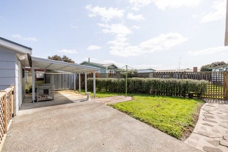 Photo of property in 59 Pipiroa Road, Ngatea, 3503