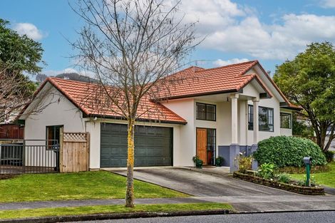 Photo of property in 2 Birkinshaw Grove, Riverstone Terraces, Upper Hutt, 5018