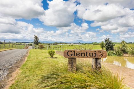 Photo of property in 760 Halcombe Road, Halcombe, Feilding, 4775