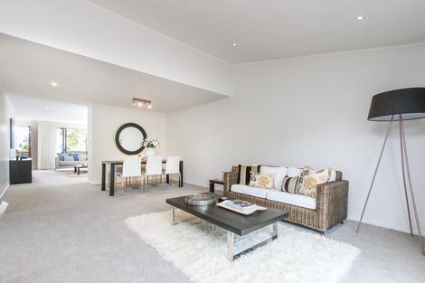 Photo of property in 21/15a Vinograd Drive, Te Atatu Peninsula, Auckland, 0610