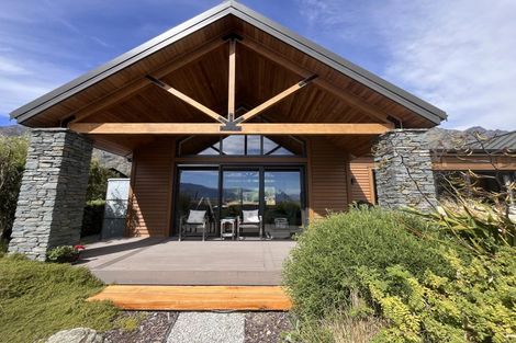 Photo of property in 32 Orford Drive, Jacks Point, Queenstown, 9371