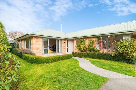 Photo of property in 12a Shaftesbury Street, Avonhead, Christchurch, 8042