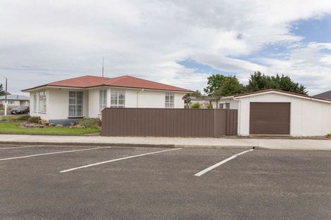 Photo of property in 72 Barraud Street, Dannevirke, 4930