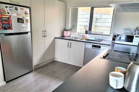 Photo of property in 28 Speldhurst Grove, Stokes Valley, Lower Hutt, 5019