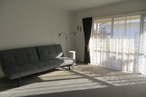 Photo of property in 2/17 Captain Scott Road, Glen Eden, Auckland, 0602