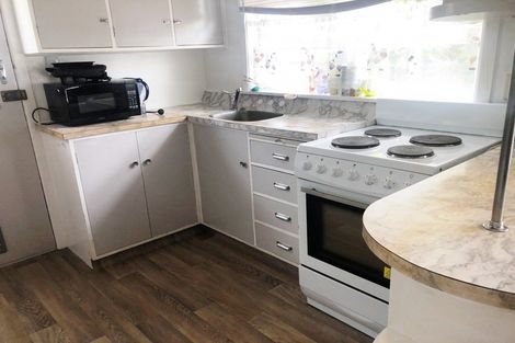 Photo of property in 6 Linley Place, Levin, 5510