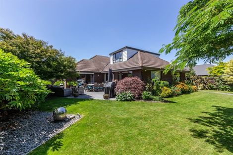 Photo of property in 11 Fuchsia Place, Halswell, Christchurch, 8025