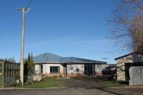 Photo of property in 2 Alexander Street, Winton, 9720