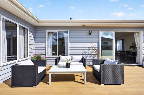 Photo of property in 4 Gemscott Crescent, Huapai, Kumeu, 0810