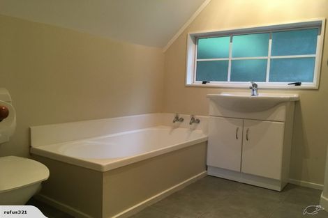 Photo of property in 19b Percy Dyett Drive, Karori, Wellington, 6012