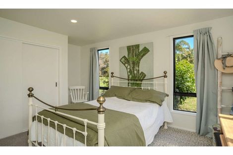 Photo of property in 11 Cochrane Drive, Kerikeri, 0230