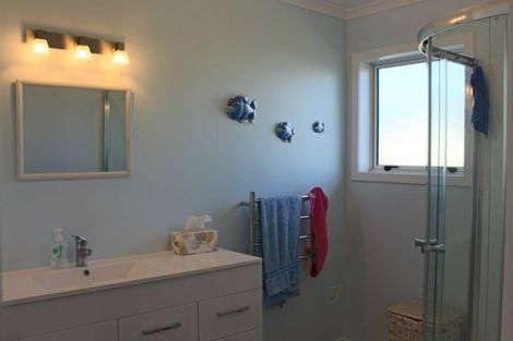 Photo of property in 1b Front Miranda Road, Waitakaruru, Thames, 3576