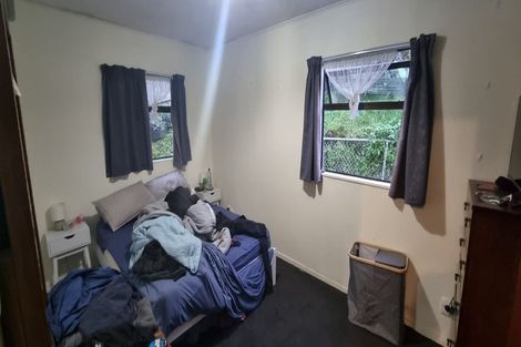 Photo of property in 142 Mark Avenue, Grenada Village, Wellington, 6037