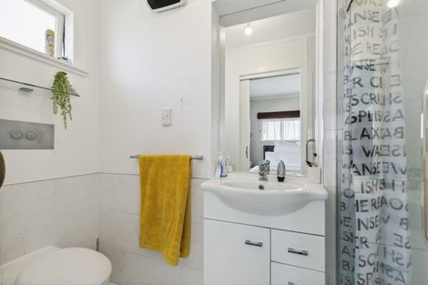 Photo of property in 73 Oxford Street, Tawa, Wellington, 5028