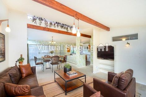 Photo of property in 24 Wikiriwhi Crescent, Awapuni, Palmerston North, 4412