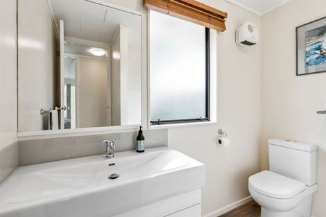 Photo of property in 15 Puketai Place, Pukerua Bay, 5026