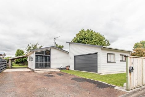 Photo of property in 5 Tainui Terrace, Inglewood, 4330
