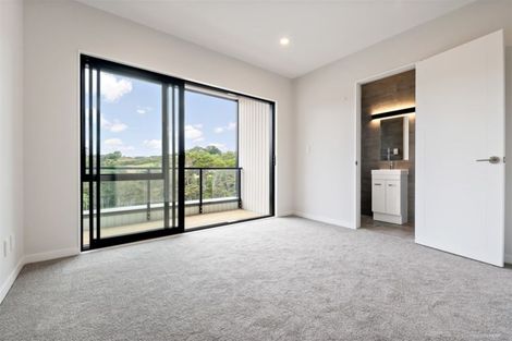 Photo of property in 15 Waka Street, Albany Heights, Auckland, 0632