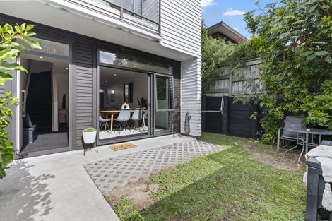 Photo of property in 12/50 Ocean View Road, Northcote, Auckland, 0627