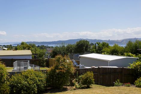 Photo of property in 20 Golders Place, Richmond Heights, Taupo, 3330