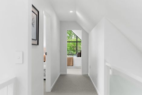 Photo of property in 11 Stratford Street, Merivale, Christchurch, 8014