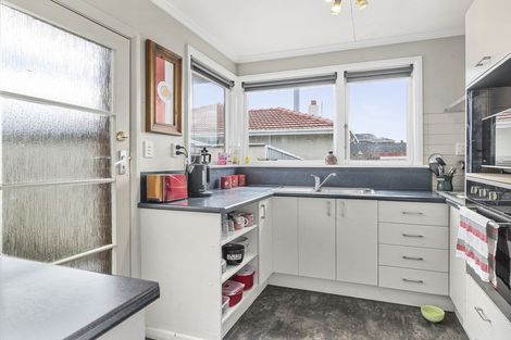 Photo of property in 105 Queens Drive, Saint Kilda, Dunedin, 9012