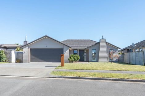 Photo of property in 5 Facilita Avenue, Wharewaka, Taupo, 3330