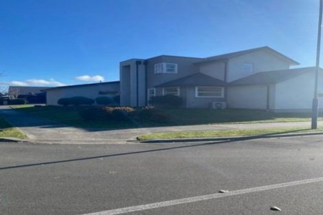 Photo of property in 28 Hakatere Road, Pegasus, 7612