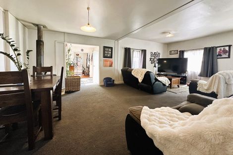 Photo of property in 14 Rangipo Street, Waiouru, 4825