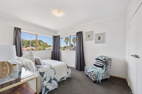 Photo of property in 34 Meadway, Sunnyhills, Auckland, 2010