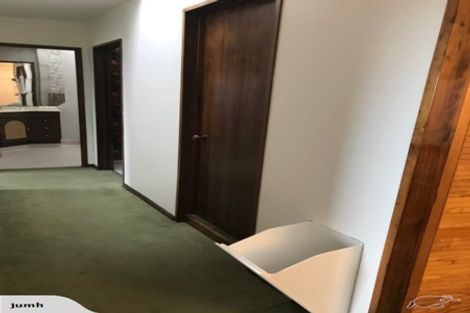 Photo of property in 84a Moncks Spur Road, Redcliffs, Christchurch, 8081