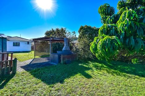 Photo of property in 266 Wainoni Road, Avondale, Christchurch, 8061