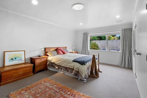 Photo of property in 24 Moulton Street, Moturoa, New Plymouth, 4310