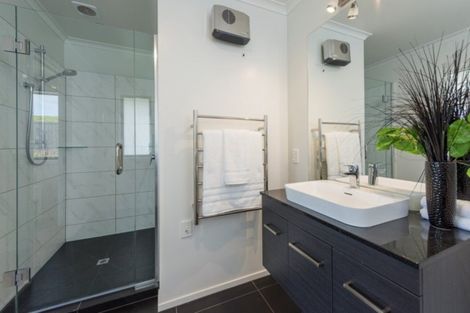 Photo of property in 16 Woolshed Drive, Stoke, Nelson, 7011