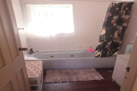 Photo of property in 32 Rothesay Place, Dinsdale, Hamilton, 3204