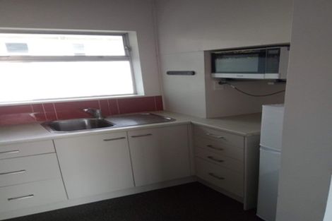 Photo of property in Beresford Apartments, 5/118 Russell Terrace, Berhampore, Wellington, 6023