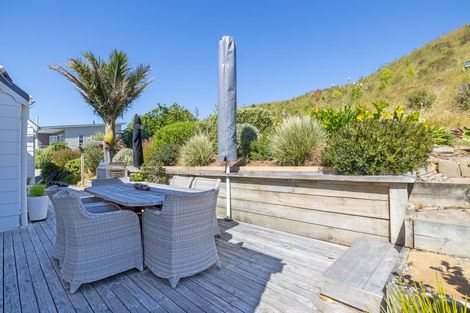 Photo of property in 11 Palm Parade, Riversdale Beach, Masterton, 5872