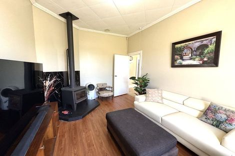 Photo of property in 44 Lanark Street, Balclutha, 9230