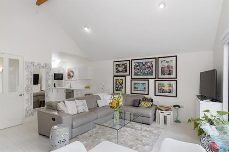 Photo of property in 3/48 Maunganui Road, Mount Maunganui, 3116