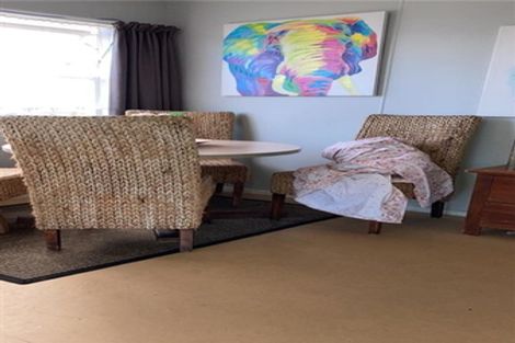 Photo of property in 18a Sylvan Crescent, Te Atatu South, Auckland, 0610