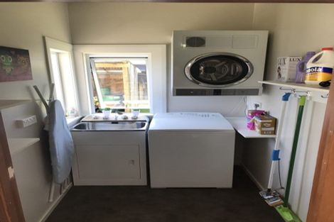 Photo of property in 102 Park Street, Hokitika, 7810