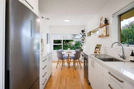 Photo of property in 2/14 Rowan Terrace, Te Atatu South, Auckland, 0610