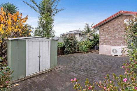 Photo of property in 21 Loloma Drive, Half Moon Bay, Auckland, 2012