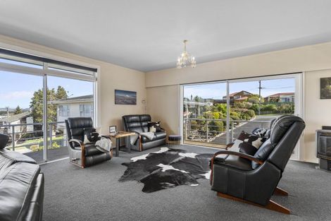 Photo of property in 87 Acacia Bay Road, Nukuhau, Taupo, 3330