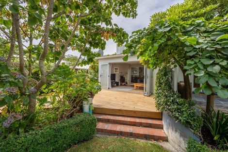 Photo of property in 5 Matipo Street, Waikanae, 5036