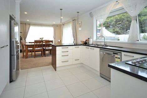 Photo of property in 6 Rohea Place, Opaheke, Papakura, 2113