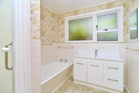 Photo of property in 77 Cutts Road, Russley, Christchurch, 8042