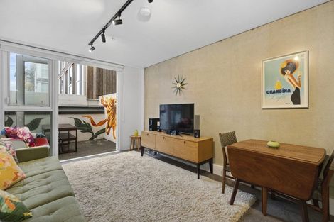 Photo of property in Canvas Apartments, 1/307 Willis Street, Te Aro, Wellington, 6011